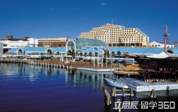 加拿大阿卡迪亚大学费用要多少 加拿大阿卡迪亚大学费用要多少