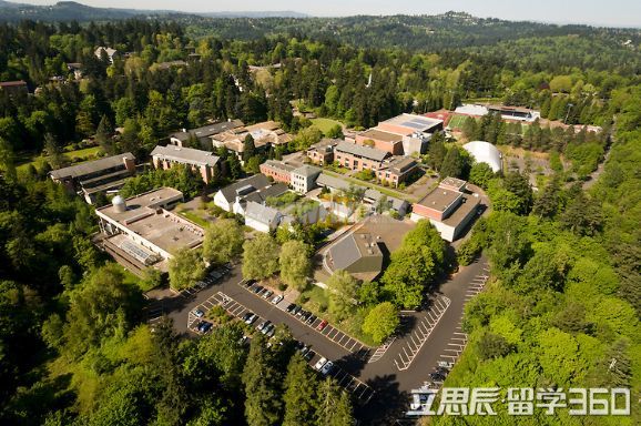 克拉克大学最新入学要求怎么样 - 院校问题 - 美国