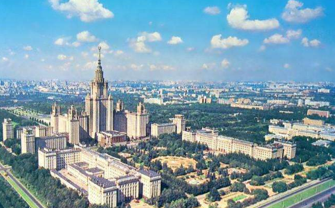 就院校方面,李老师推荐俄罗斯高等经济学院,莫斯科国立大学经济学院