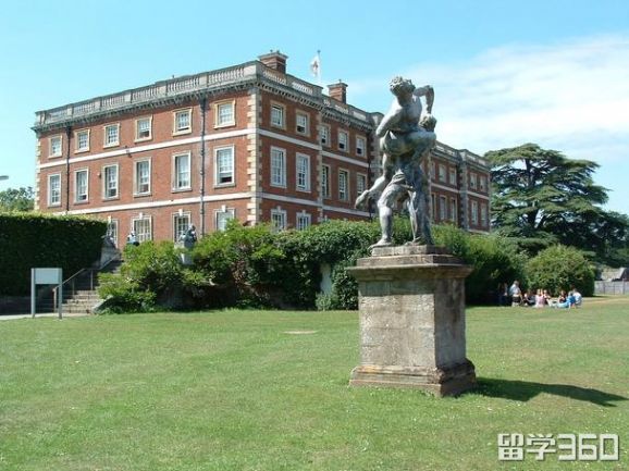 英国密德萨斯大学住宿与福利