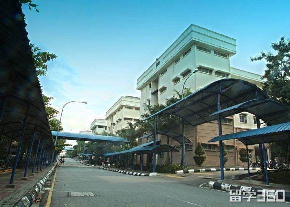 英迪大学学费