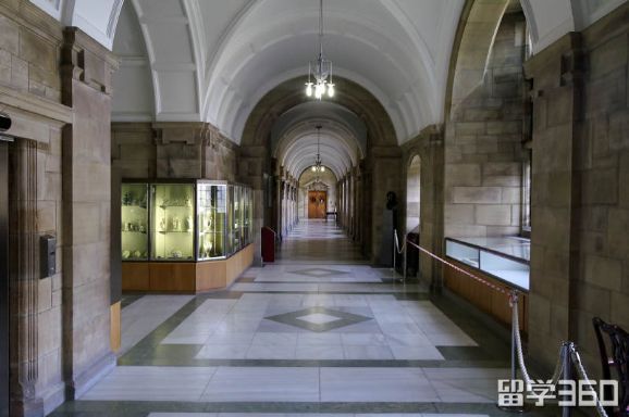 英国大学本科几年制 英国大学本科几年制