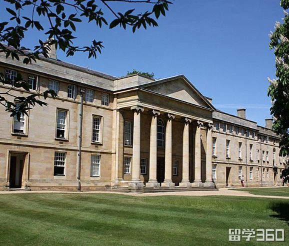 加拿大大学读研费用 加拿大大学读研费用