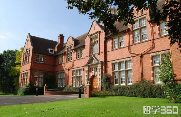 英国留学费用性价比最高的十所英国大学