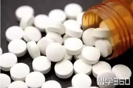 sedatives 镇静剂镇静剂类药物同样禁止带入澳洲,除此之外,还包括含有