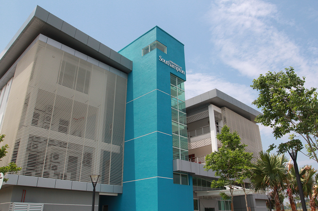 南安普顿大学留学案例:考虑学校排名的同时兼顾课程专业方向 南安普顿大学留学案例:考虑学校排名的同时兼顾课程专业方向
