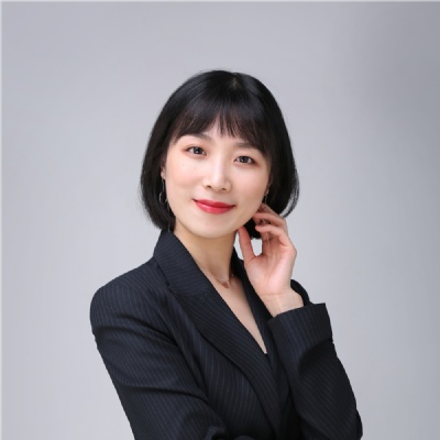 英港部经理 赵惠老师
