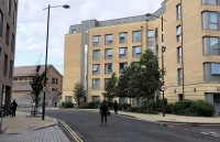 去牛津布鲁克斯大学读本科要多少钱
