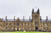 如何看待澳大利亚圣母大学被中国学生「占领」这一现象？