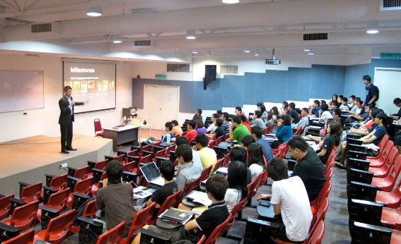 马来亚精英大学 马来亚精英大学